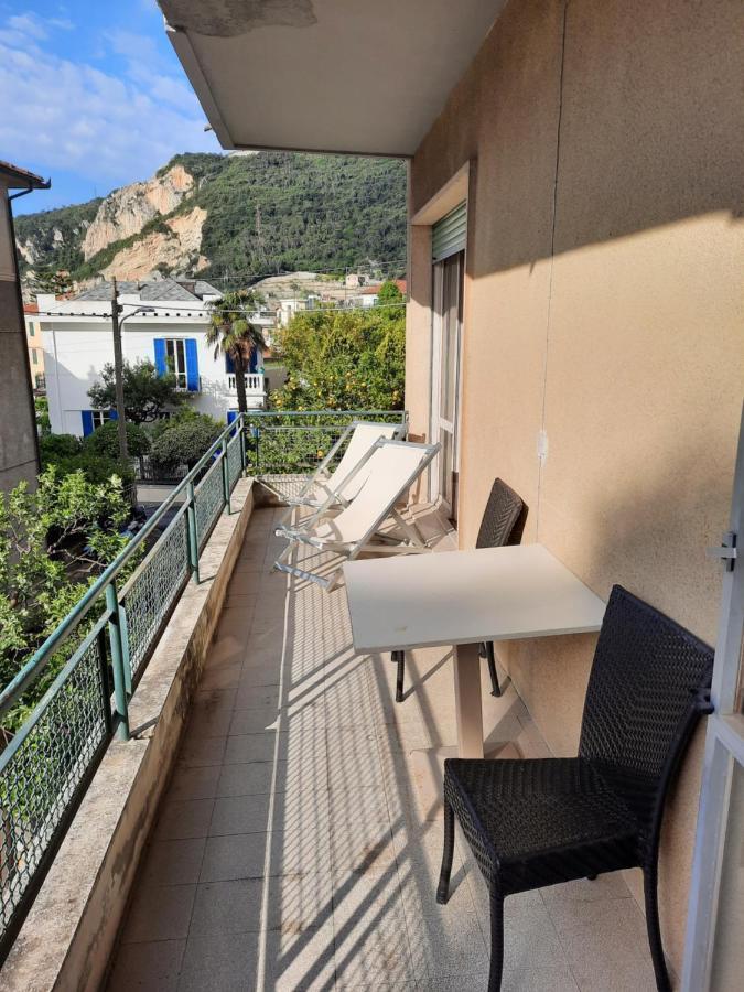 Casa Romeo Appartamento Con Posto Auto Finale Ligure Exterior photo