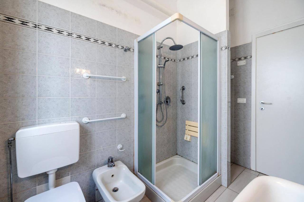 Casa Romeo Appartamento Con Posto Auto Finale Ligure Exterior photo
